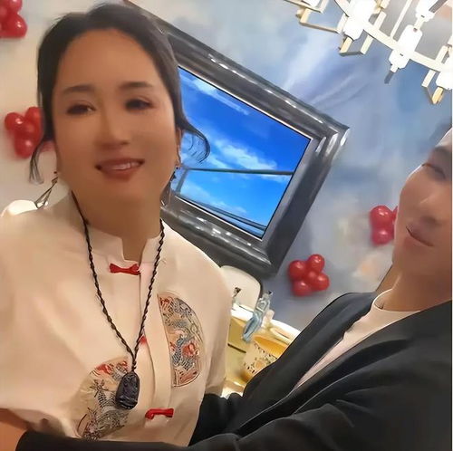 发现女友50岁后续女方回应看错人了,他不是顶天立地的男子汉