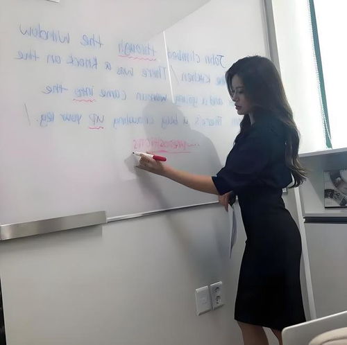 35岁女教师,带18岁高二男生回家,补课,留宿引发悲剧