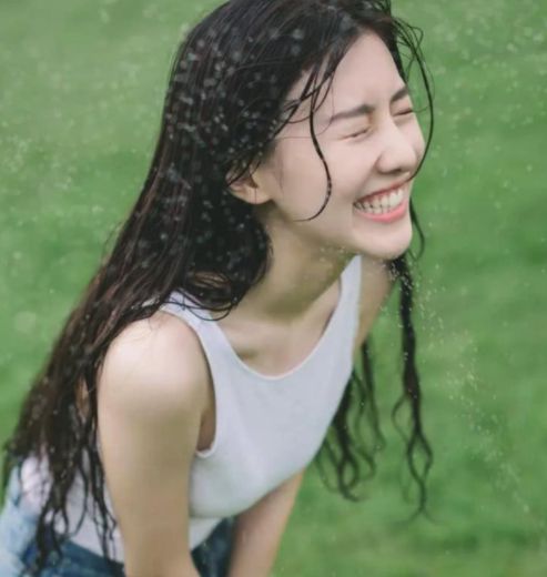哦豁,拍戏嫌丼水脏,用140桶矿泉水的女演员,原来是她呀