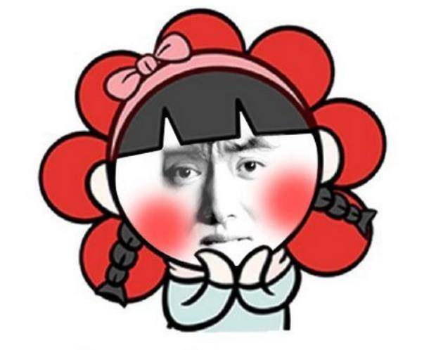 开心一刻带着6岁的儿子去游泳,儿子偷偷跑进了女更衣室