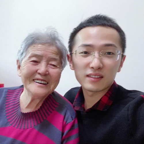 90岁老人脾气大扔东西,儿媳妇和婆婆说了后,婆婆的话让人意外