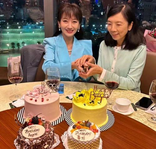 看了70岁赵雅芝的生图近照,才知道中老年人不扮嫩也可以很优雅