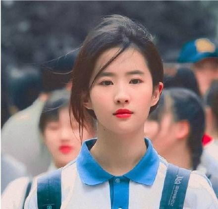 最惊艳的爱豆校服大赏