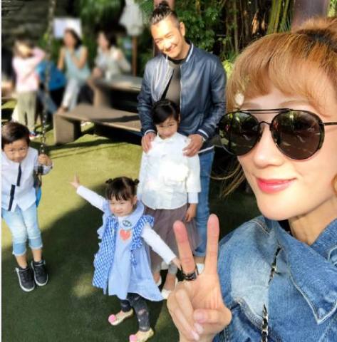一家六口图片卡通头像蒋丽莎
