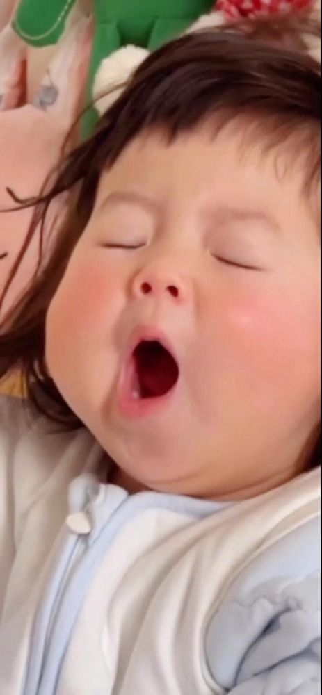 今日壁纸无敌可爱萌娃壁纸