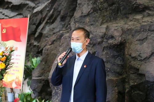 朝阳县蒙中开展青春心向党,建功新时代庆祝建党百年主题团日活动