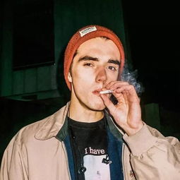 头像总有一个人的名字是你拒绝所有人的理由