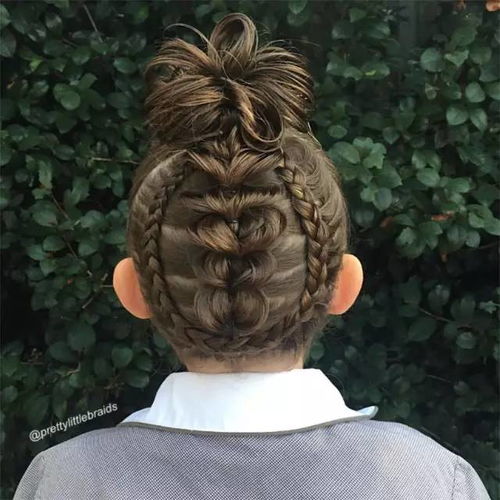 她靠巧手给女儿扎头发,扎出了十万粉丝