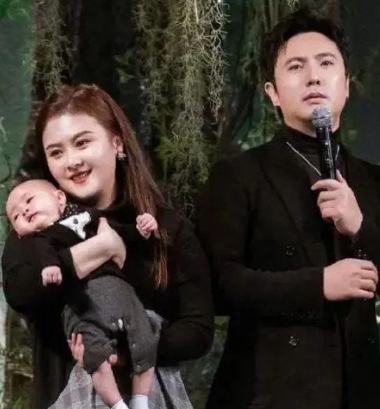 沈腾5岁儿子胖了许多,五官变化大,网友猜测是妈妈王琦过度喂养