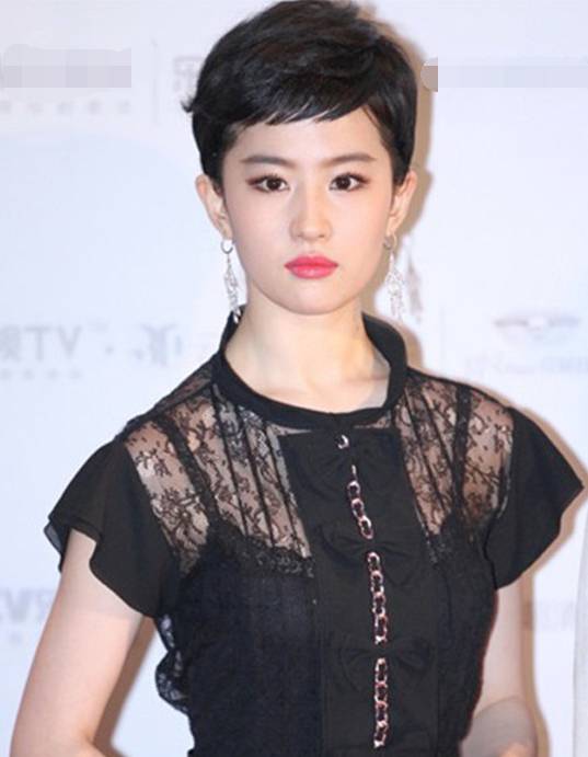 女人头像成熟稳重35岁卡通短发发型