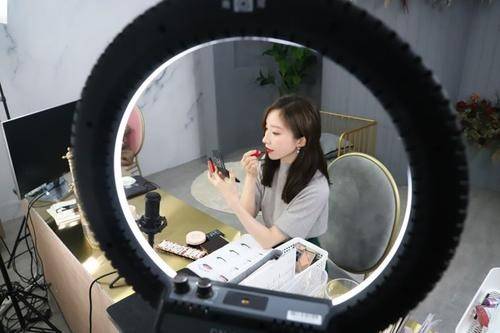 新手必看8个超实用的小技巧,让你直播告别冷场