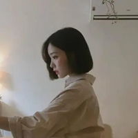 女生头像霸气短发发型卡通中分
