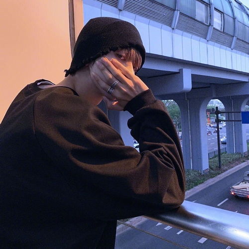 惊艳文案要努力做一个可爱的人