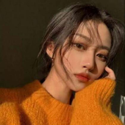 伤感女生头像伤心难过,患得患失不如洒脱离开