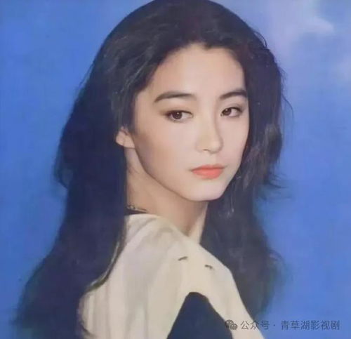 琼女郎林青霞19岁因戏生情,苦恋20年无果,40岁嫁富豪