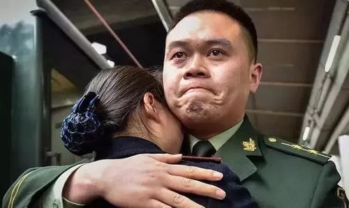 军人的几种拥抱你知道吗每一种都被赋予太多温暖的含义