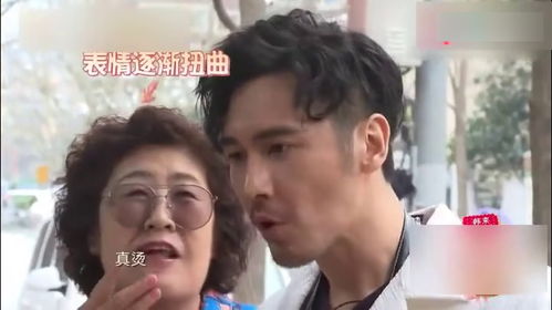 张伦硕实力模仿妈妈表情包,逗得老婆钟丽缇大笑,一家人太搞笑了