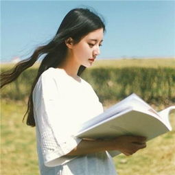 40岁的成熟女人,如果默许你这些小动作,8成对你动情