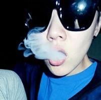 酷酷的男生头像好朋友最好3个两个也行4个也不错