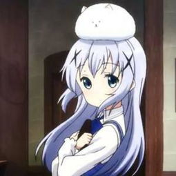 淡紫色头发,蓝色眼睛,头上有个东西,动漫女,很萌的,是什么动漫