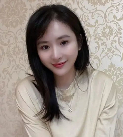 案例62岁大爷相亲看中34岁女子,每月给30万零花钱,女子可以