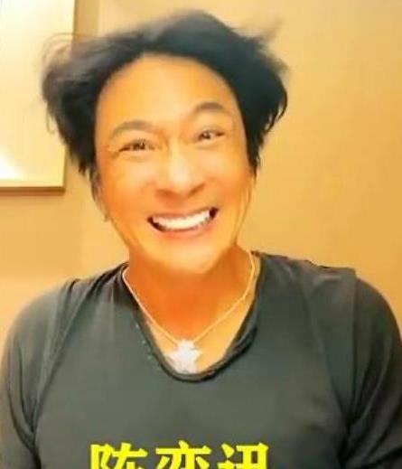 吴镇宇恶搞袁咏仪被抓包,本尊提刀赶来男神经你等着