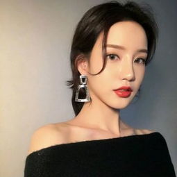 优雅知性美女图片