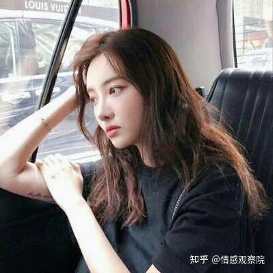 女人是否介意,男朋友和前任同居过三个女人说出了心里话