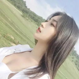 头像江山看不尽,最美镜中人