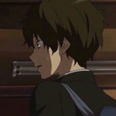 黑暗冷酷动漫情侣头像一左一右扎女孩的小辫子