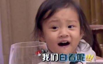 李小璐晒甜馨扮丑视频,只顾自己漂亮,女儿被说黝黑邋遢像土妞