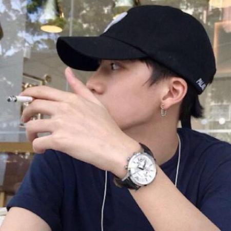80后男生微信头像潘小璜