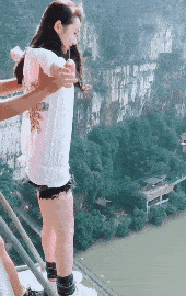 笑一笑,50张搞笑动图我爸爸的拍照技术,杠杠的