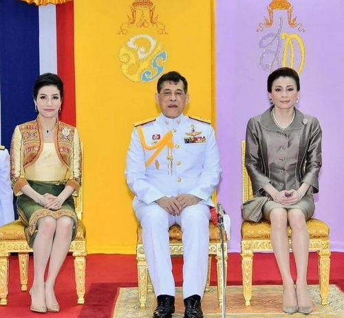 泰王连发新海报,用意颇深,苏提达和西拉米都只是他的棋子而已