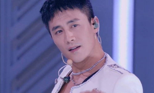 杜淳引杨幂露出如此表情,表情亮了,但是杜淳你是不是喝醉了