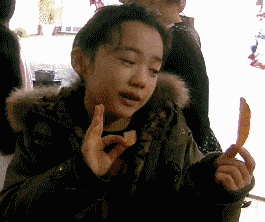 搞笑gif妹子这张照片,凸显了你的家庭地位