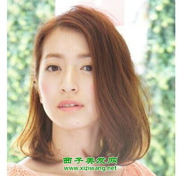 2019圆脸流行齐肩烫发图片圆脸烫发这样扎最迷人