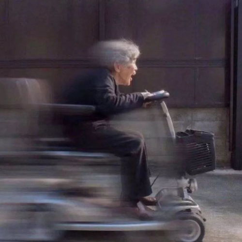 朋友圈背景克服一切上瘾的消耗