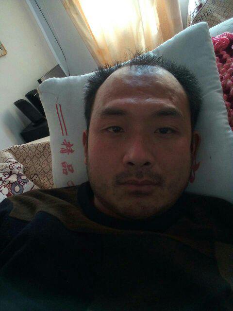 我四十岁,老公在外面有别的女人,即将离婚,有四十到五十岁的单身男人,要有稳定的收入经济条件比较好的