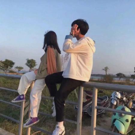 双人情侣头像真人我脸就搁这儿了,就看你亲不亲