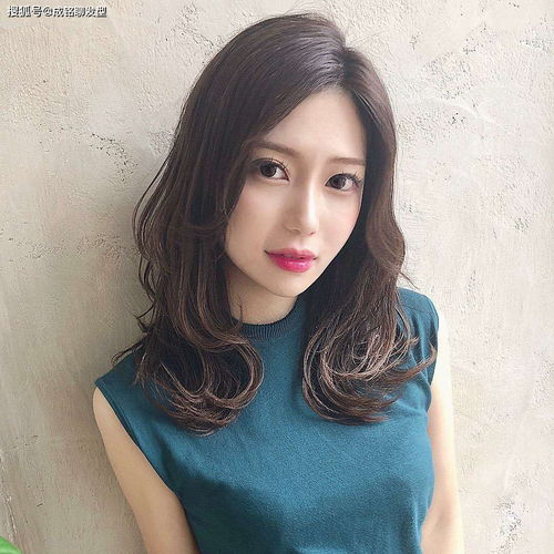 染头发什么颜色显肤色白低调奢华的棕色,减龄时尚永不过时
