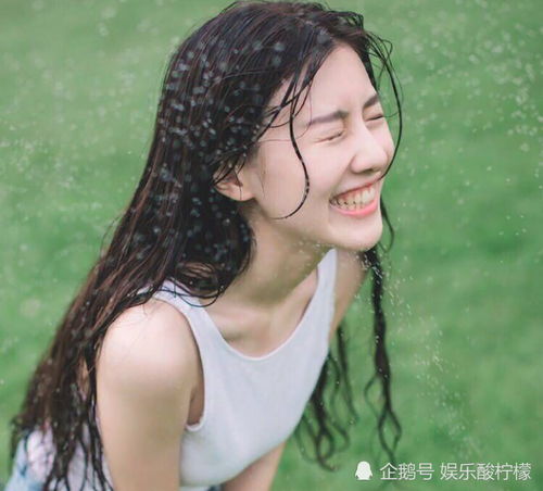 被嘲140桶矿泉水洗澡,拍戏剃光头,知否里的华兰再次尝新