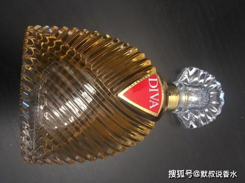 伊曼纽尔温加罗蒂娃适合妈妈的高贵老香香水