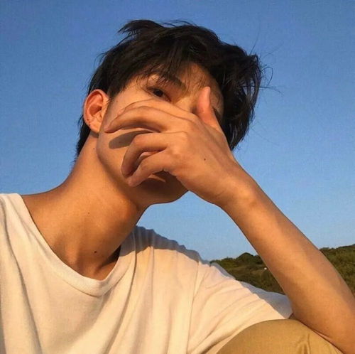 真人男生头像什么车需要备胎,破车,什么人需要备选,烂人