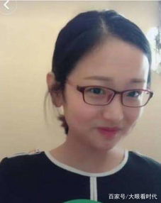 抖音年轻妈妈不穿衣服拍视频,无底线想出名,网友能不能管管了