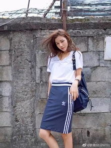 台湾网红许路儿40岁年龄18岁面孔,这才是40岁女人该有的姿态