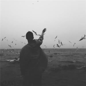 沧桑孤独网名男生看透人心可爱点