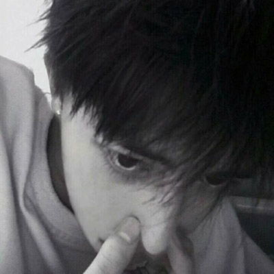 个性男生头像高冷霸气我也这样对待我的生活