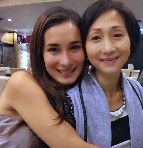 两人官宣全网沸腾,她被嫉恨不配拥有,完美好老公人设崩塌